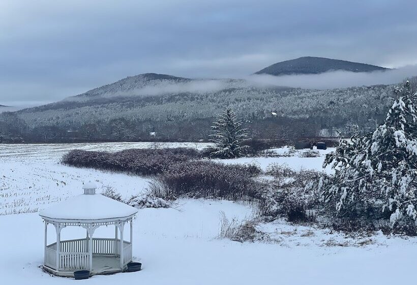 مبيت وإفطار Mad River Inn