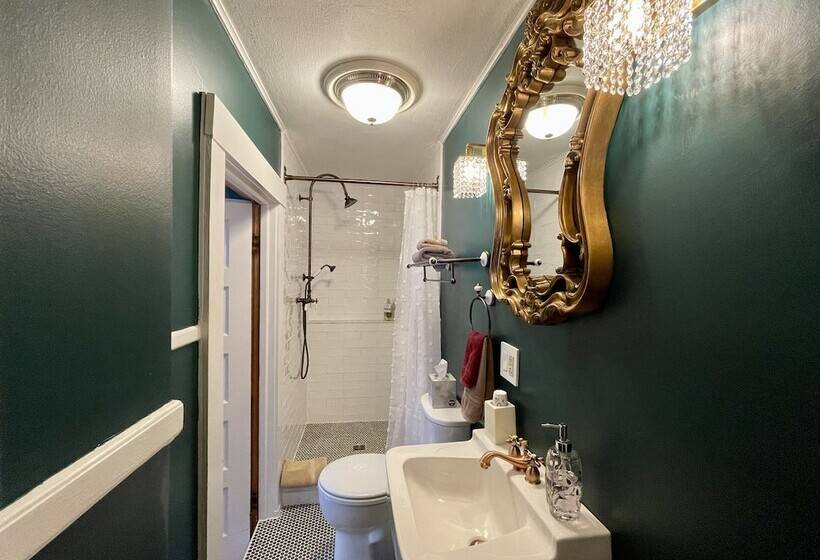 مبيت وإفطار Mad River Inn