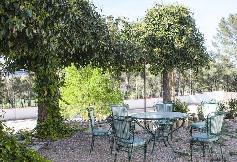 مبيت وإفطار Casa Rural Majada Del Conde