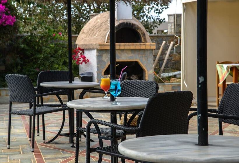 בית מלון כפרי Elpida Apartments