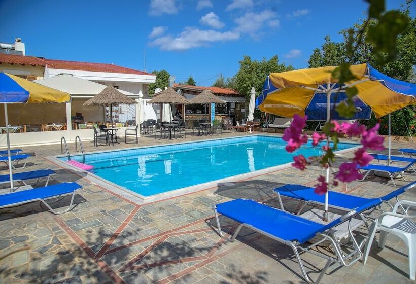 בית מלון כפרי Elpida Apartments