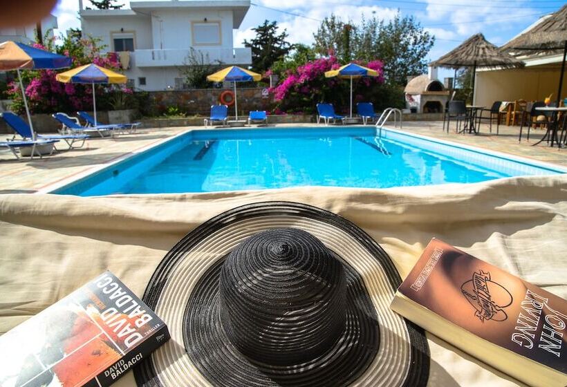 בית מלון כפרי Elpida Apartments