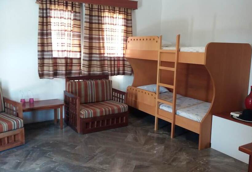 בית מלון כפרי Elpida Apartments