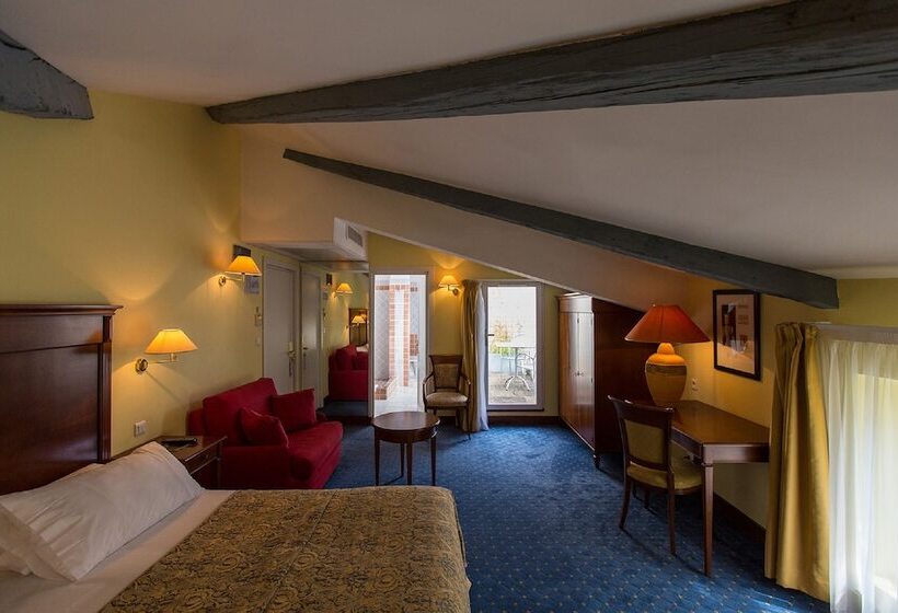 Отель Hôtel Arène