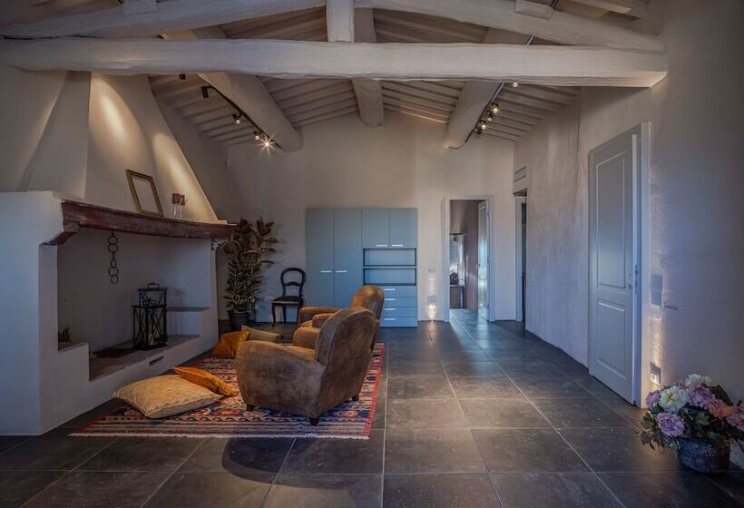 Отель Borgo Elissa