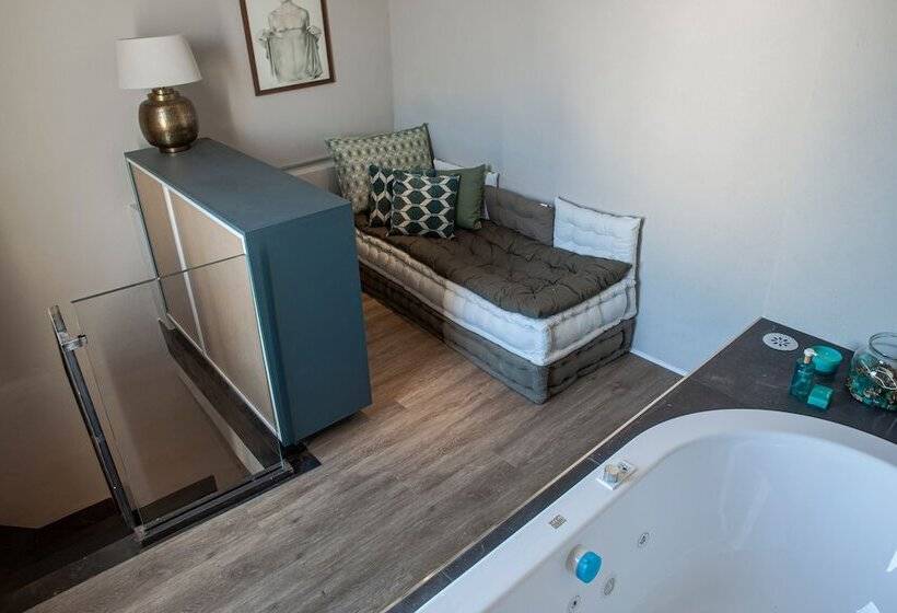 Отель Borgo Elissa