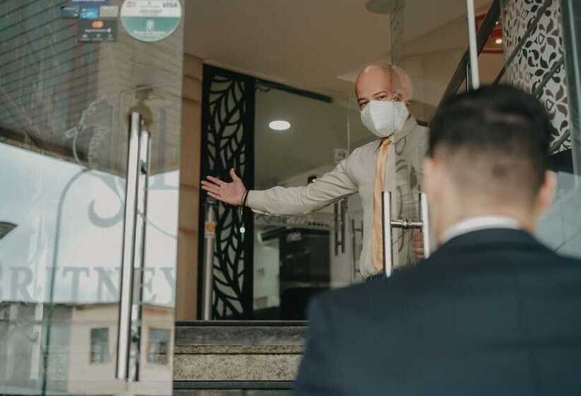 Britney Hotel Machala