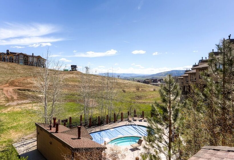 호텔 Christie Club