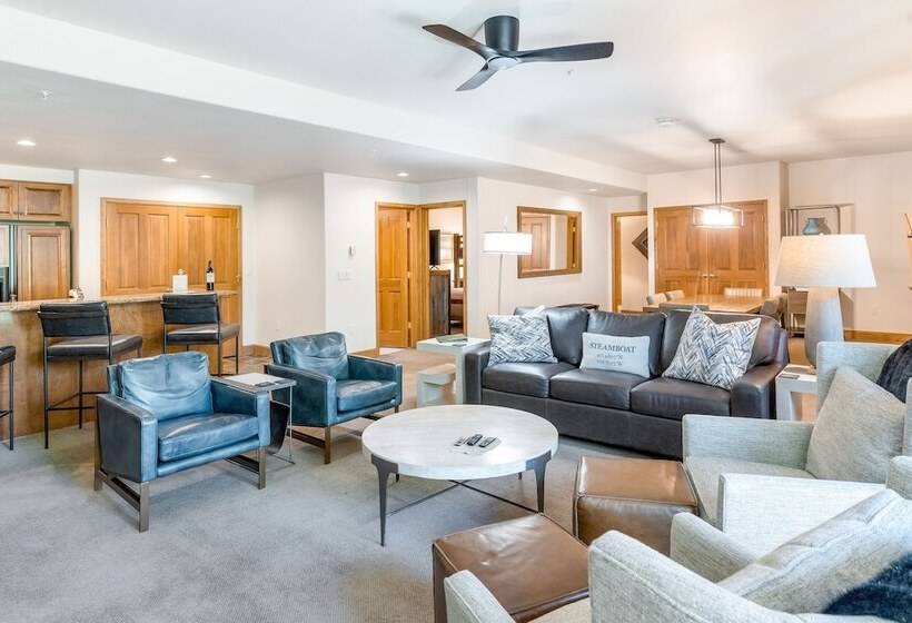 호텔 Christie Club