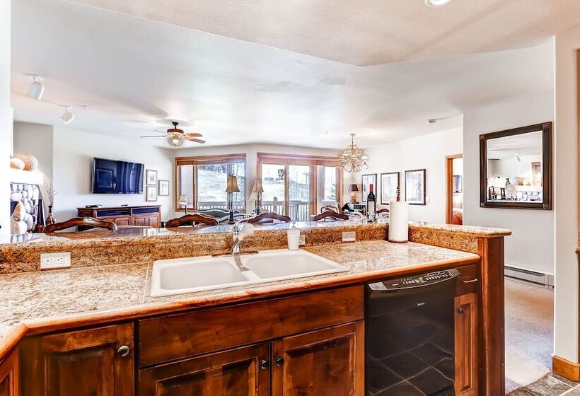 호텔 Christie Club