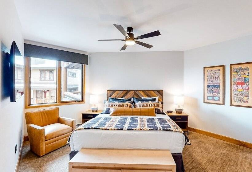 호텔 Christie Club