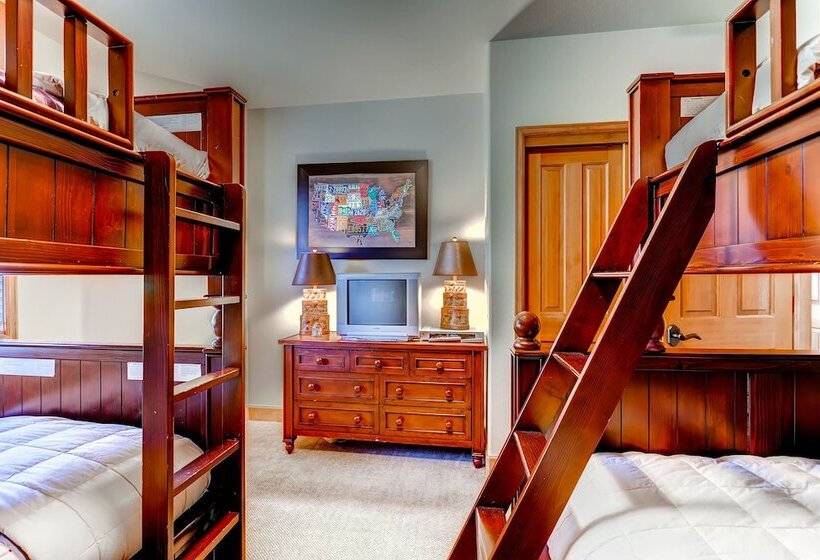 호텔 Christie Club