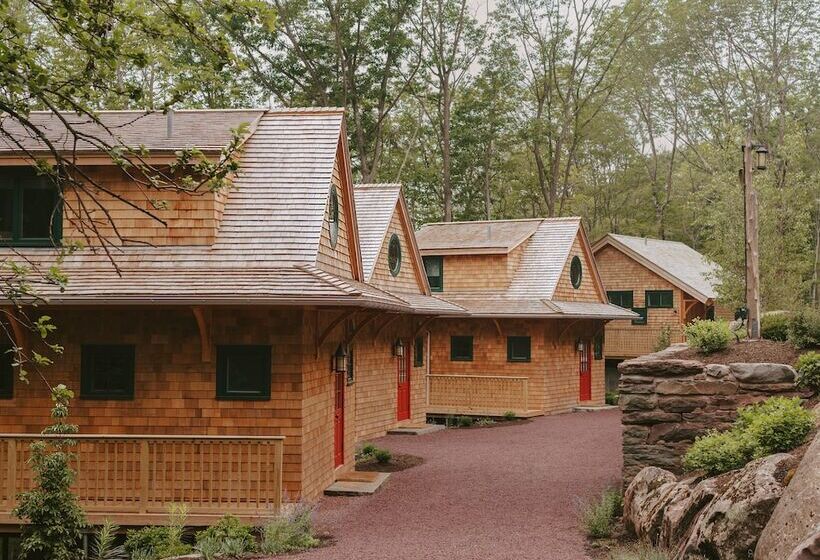 Отель Deer Mountain Inn