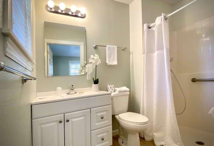 ホテル Mount Sequoyah Center