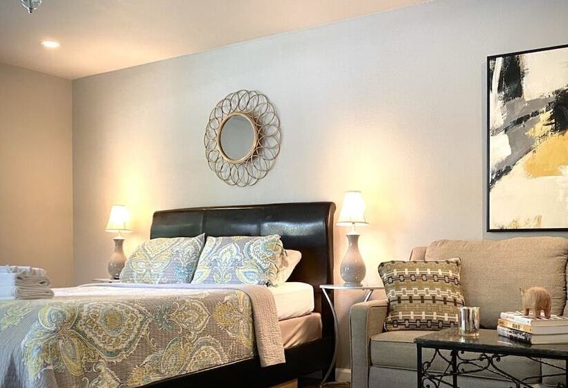 ホテル Mount Sequoyah Center