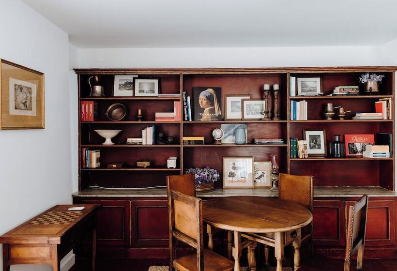 هتل روستایی Quinta Do Louredo   évora