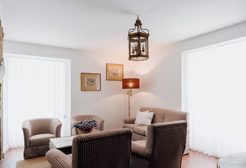 هتل روستایی Quinta Do Louredo   évora