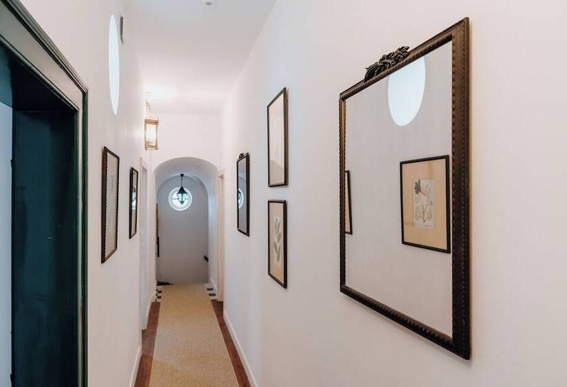 هتل روستایی Quinta Do Louredo   évora