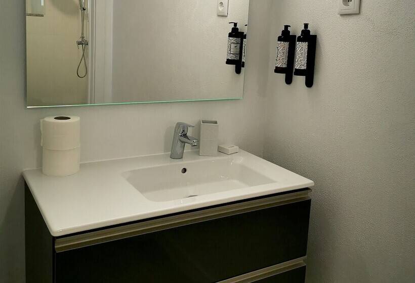 هتل روستایی Quinta Do Louredo   évora