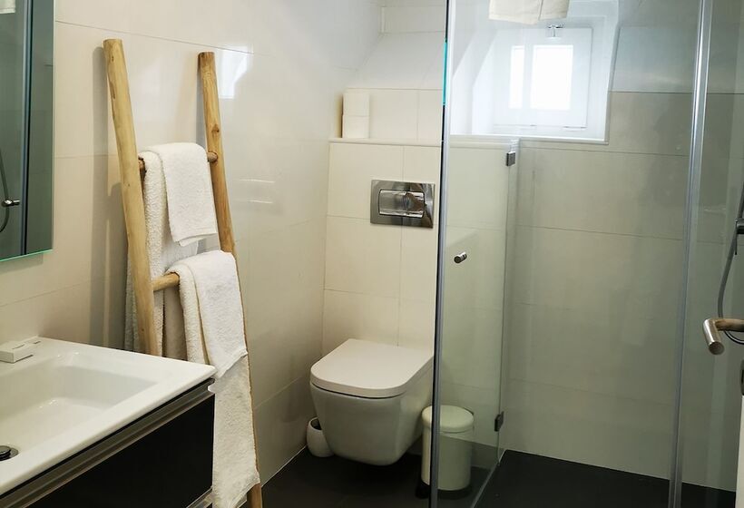 هتل روستایی Quinta Do Louredo   évora