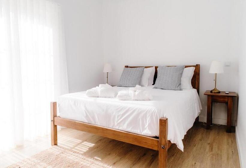 هتل روستایی Quinta Do Louredo   évora