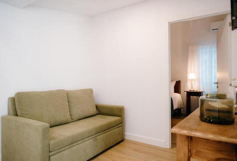 هتل روستایی Quinta Do Louredo   évora