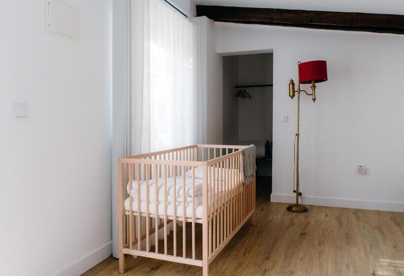 هتل روستایی Quinta Do Louredo   évora