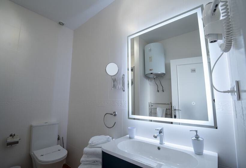 بنسيون La Posada Del 42