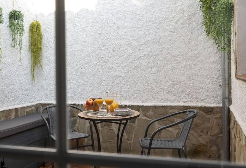 بنسيون La Posada Del 42