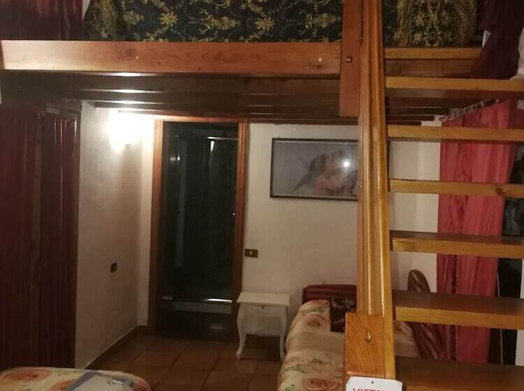 Пансион Room In House Green House Tourist Lease