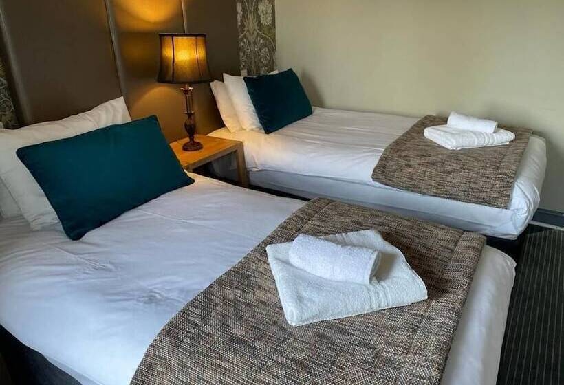 The New Hobbit Hotel Rooms