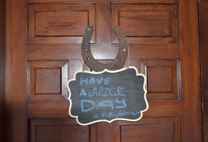 تختخواب و صبحانه Pensión Villa Adria