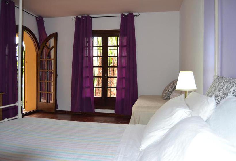 تختخواب و صبحانه Pensión Villa Adria