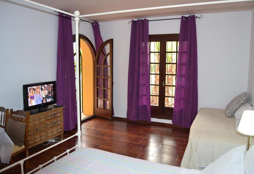 تختخواب و صبحانه Pensión Villa Adria