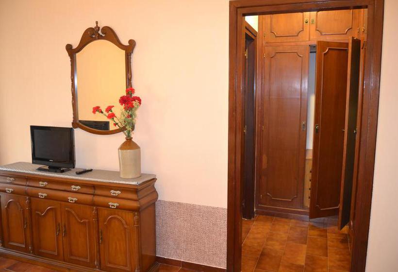 تختخواب و صبحانه Pensión Villa Adria