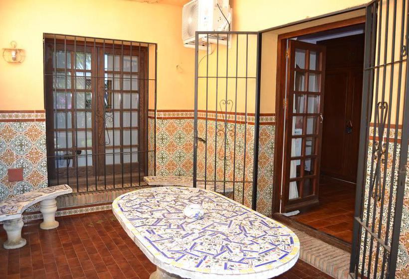 تختخواب و صبحانه Pensión Villa Adria