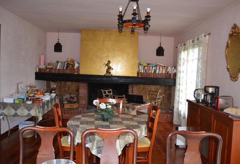 تختخواب و صبحانه Pensión Villa Adria