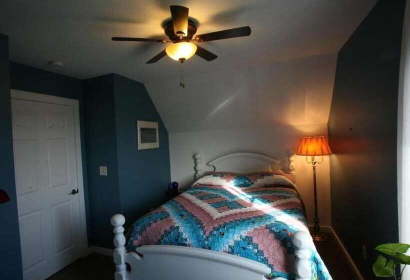 Bed and Breakfast Sweetfern Inn