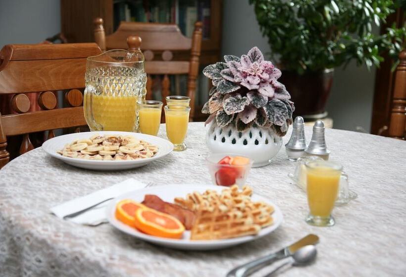 Bed and Breakfast Sweetfern Inn