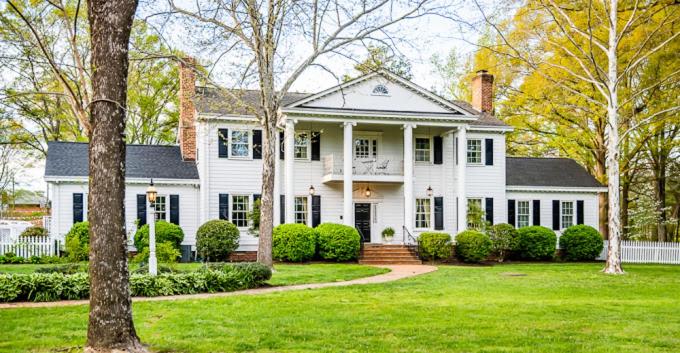 مبيت وإفطار The Virginia Cliffe Inn