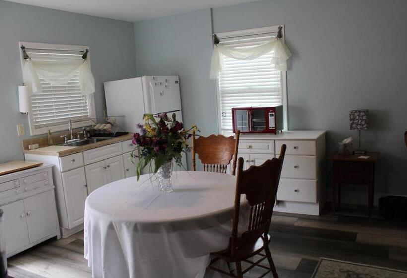 مبيت وإفطار The Virginia Cliffe Inn