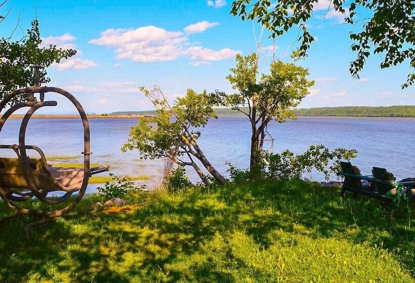 Condo & Motel Des Berges