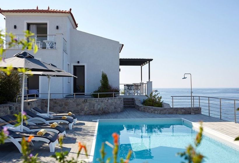 Eleia Seafront Suites & Villas
