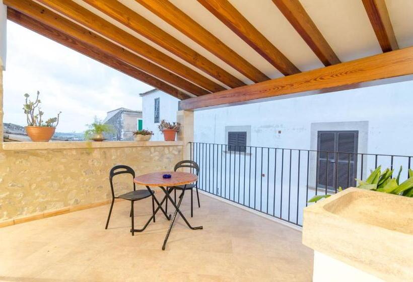 Embat Alberg Juvenil   Hostel