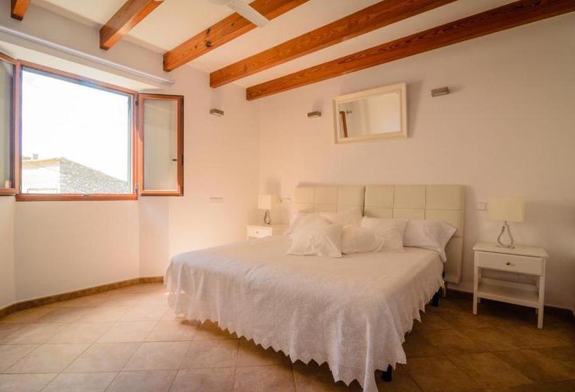 Embat Alberg Juvenil   Hostel