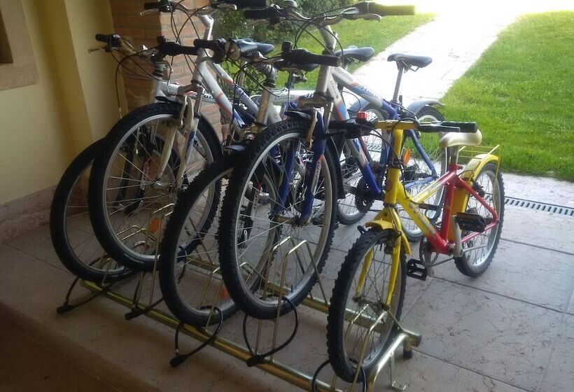 ホテル Agriturismo Al Tralcio