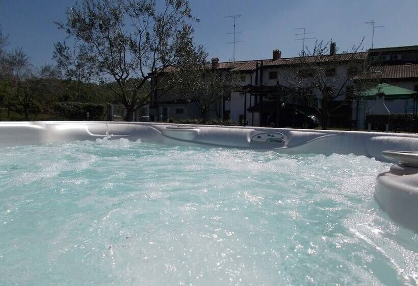 ホテル Agriturismo Al Tralcio