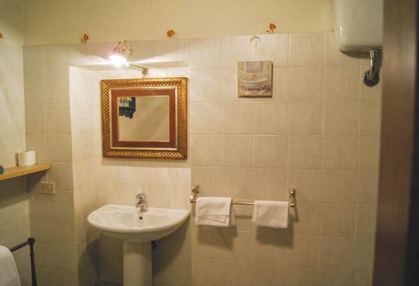 فندق Agriturismo Tenuta Armaiolo