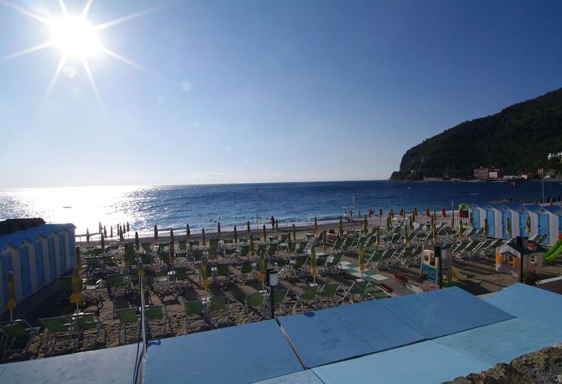 בית מלון כפרי Albergo Madri Pie