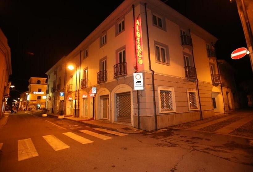 בית מלון כפרי Albergo Residenziale La Corte